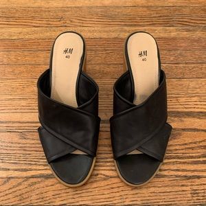 H&M black cross sandals with chunky heel